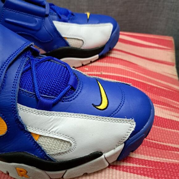 Nike Air Barrage Mens Shoe Size 13 AT7847-100 Mid Blue Orange White Sneaker - Picture 9 of 12